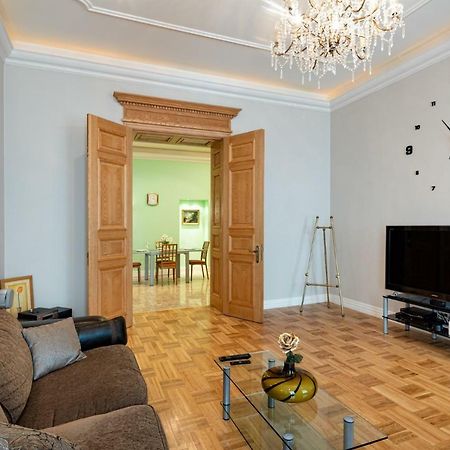 Old Riga 2 Bedroom Vecpilsetas Street Apartment Exterior foto