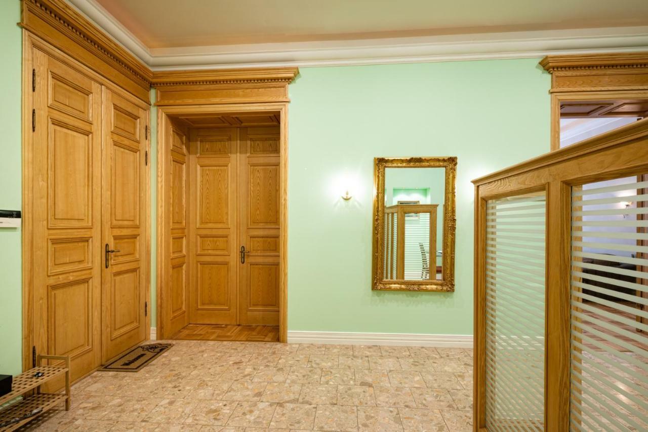 Old Riga 2 Bedroom Vecpilsetas Street Apartment Exterior foto