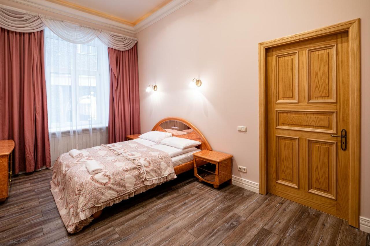 Old Riga 2 Bedroom Vecpilsetas Street Apartment Exterior foto